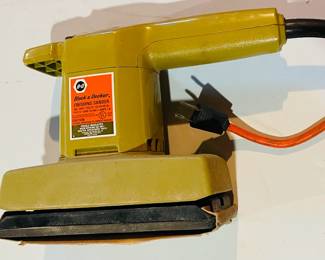 Black & Decker Sander 