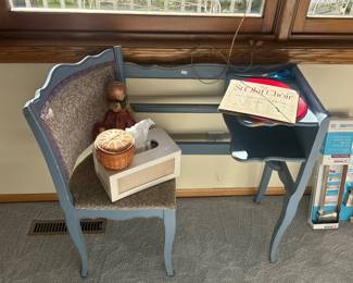 Small desk