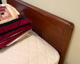 Waterfall Style Full Size Bed & NICE Mattress
