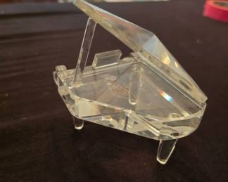Shannon Crystal by Godinger Grand Piano Figurine