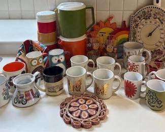 Retro Kitchen  15 Vintage Ceramic Mugs Owls Thermos  Decor Clock