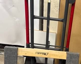 Milwaukee Hand Truck Dolly And Heavy Duty Furniture Movers