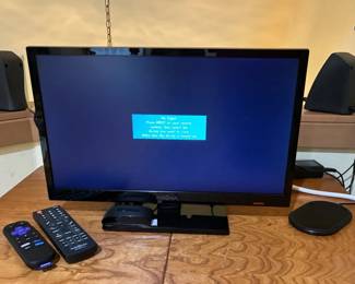 Insignia Small Tv And Roku Box