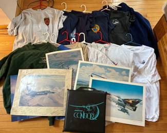 F22 Shirts And Posters