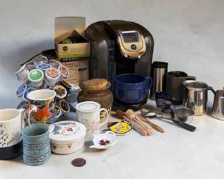 Keurig 20 Machine With Starbucks Coffee Pods Mugs And More