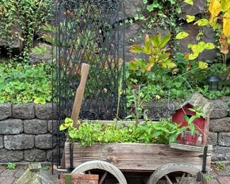 Trellis Pieces And Decorative Planter