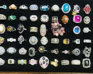 there are hundreds of sterling rings