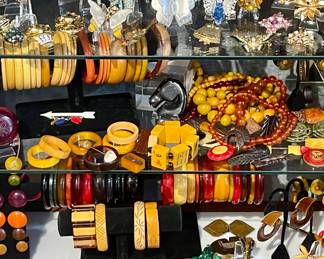 Bakelite and vintage brooches