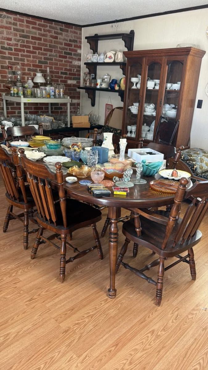 Platters, bowls. Etc 
