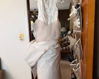 Wedding dress