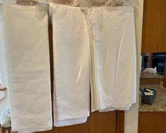 White Linen Formal Rectangle Tablecloths