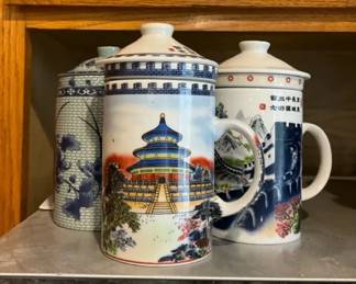 Vintage Chinese Porcelain Tea Mugs