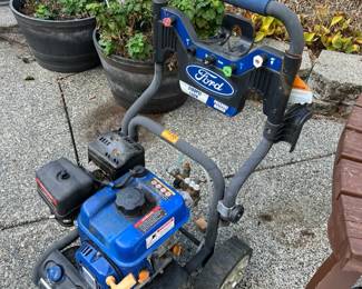 Ford 3100 PSI 25 GPM Pressure Washer