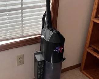Fantom Thunder Upright Vacuum