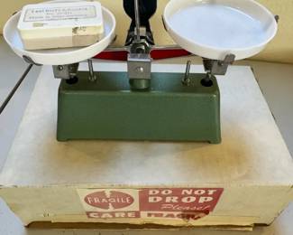 Vintage Scale With Weights