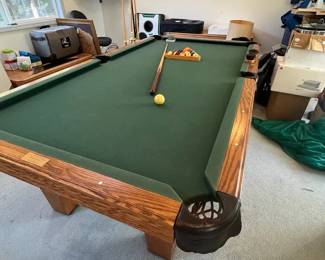 Olhausen AccuFast Billiard Table With Sticks Holder