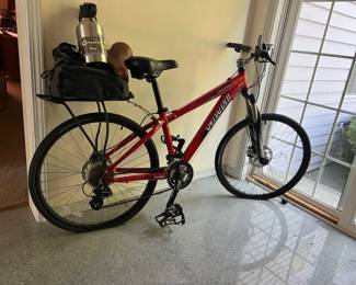 Shimano 8 Speed Specialized Bicycle With Extra Seat 64oz Growler