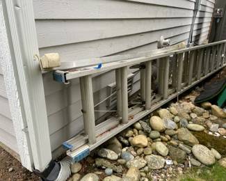 Werner Aluminum 12ft Extension Ladder