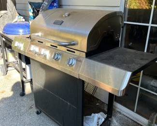 CharBroil Classic Propane Grill With Side Burner