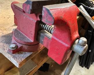 Tabletop Vice