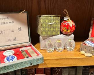 Chinese Decorative Pieces