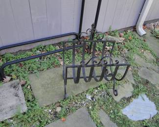 Iron Log Holder