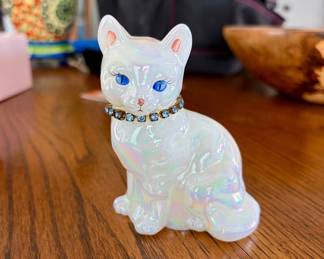 Signed Fenton Art Glass sitting cat figurine from the Calendar Cat Series