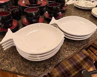 Vintage Pottery Barn ‘Fish’ plates, Never Used!