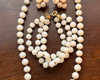 Vintage Hattie Carnegie milk glass jewelry set