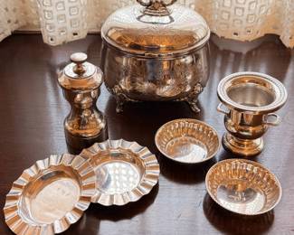 Selection of vintage and antique sterling silver and 800 silver pieces