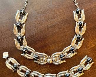 Beautiful vintage Mexican sterling w/ black onyx necklace and bracelet set