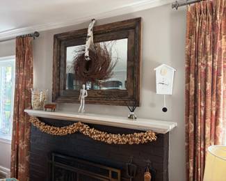 Mirror, mantle items