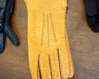 Ladies gloves