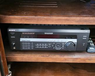 Sony Digital Audio/Video Control Center receiver model STR-DE835