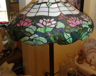 floor lamp