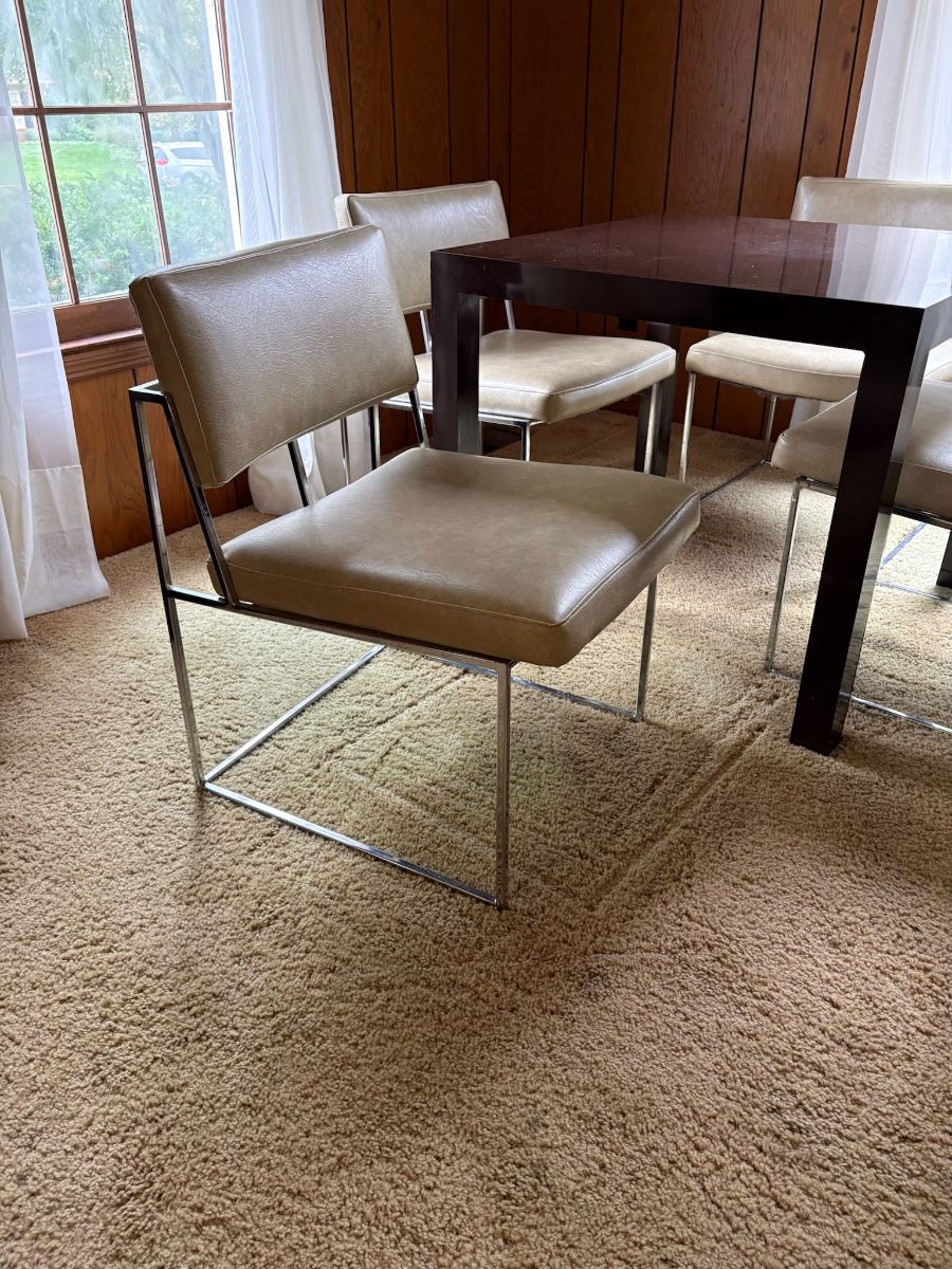 Blue Moon Estate Sale in Lexington 40502 starts on 10/31/2026