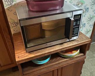 Packed kitchen - Pampered Chef, Cuisinart, vintage Pyrex and more.