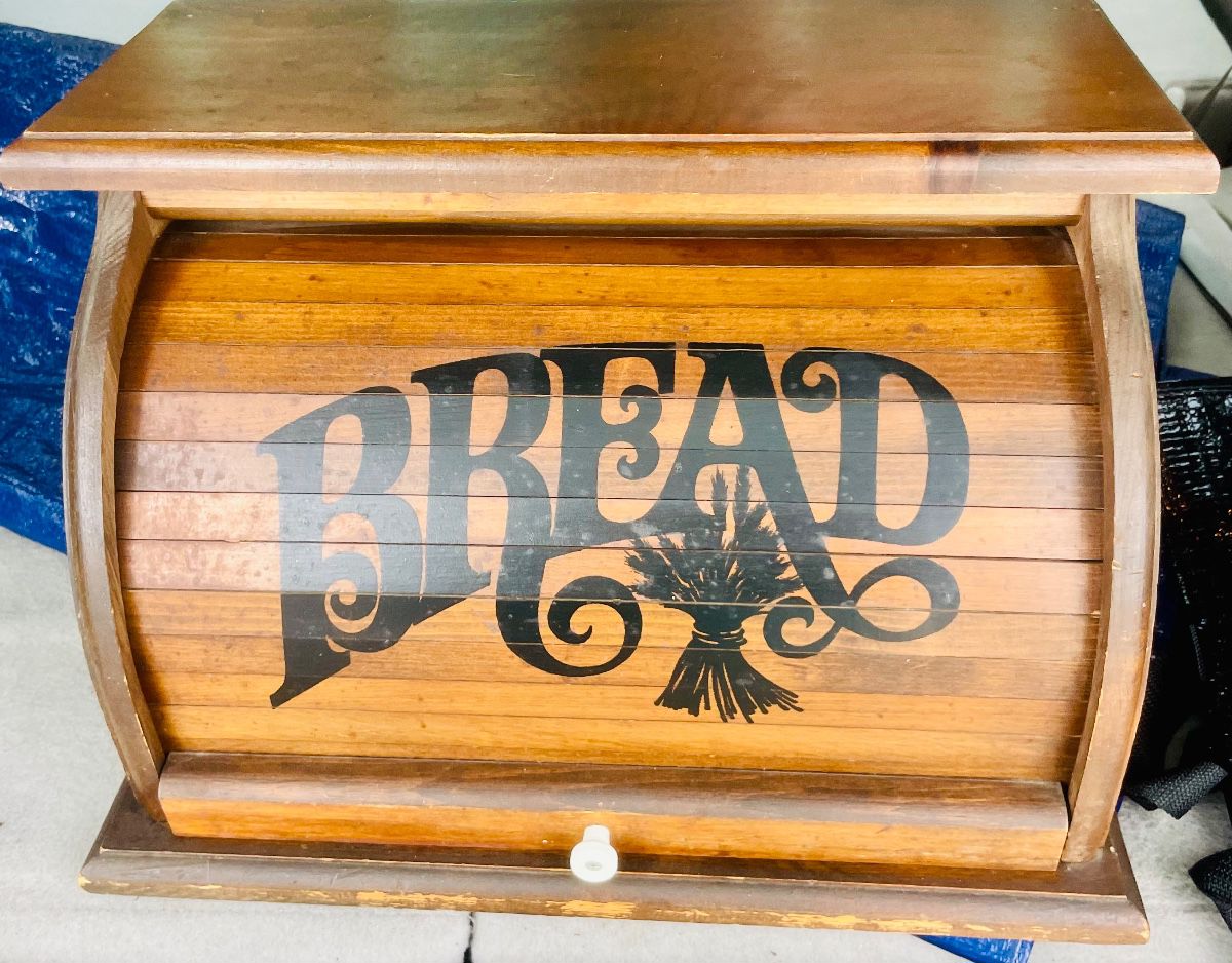 ESTATE SALE-FITZGERALD GEORGIA in Fitzgerald, GA starts on 10/24/2026