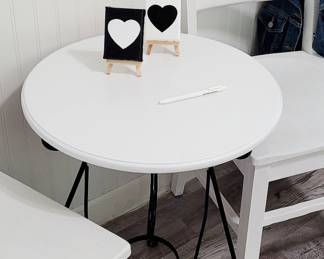 Charming Black and White Vintage Side/Accent Table