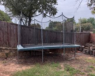 Trampoline 