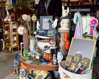 SS Emporium Huge 3 day sale event 50+ totes new inventory