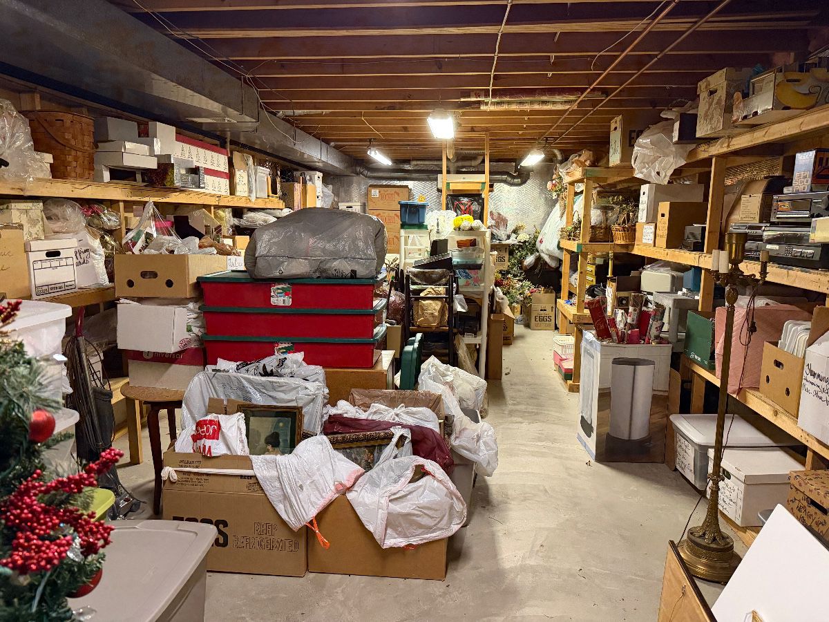 Large Ellisville Home FULL of EVERYTHING... starts on 11/7/2026