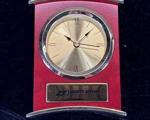 Security Service Federal Credit Union Desk Clock Red Wood Gold Dial Roman Numerals Advertising