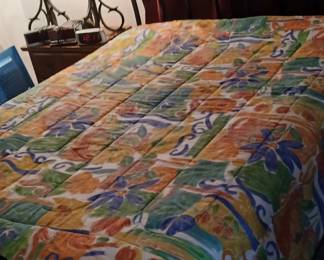 Queen size bed. Very nice