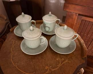 Small decor - Pricing are a guide for you to make a fair offer