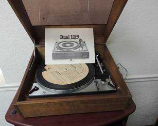 DUAL 1219 TURNTABLE