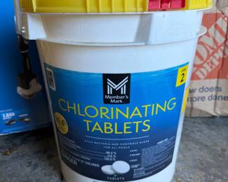 Chlorinating Tablets 40 pound bucket 3" tablets