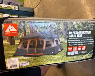 10-Person Instant Cabin Tent