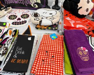 Lots of NWT towels