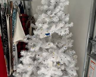 White Christmas tree